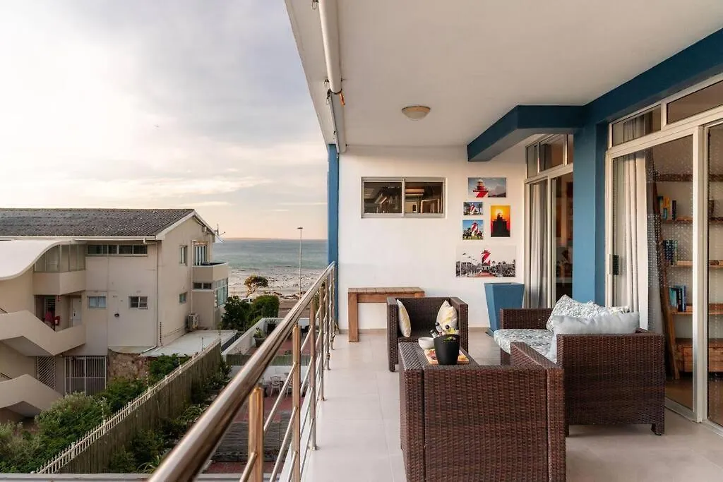 Emerald Horizon Mouille Point - Views & Location Cape Town